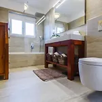Green Residence Villa *