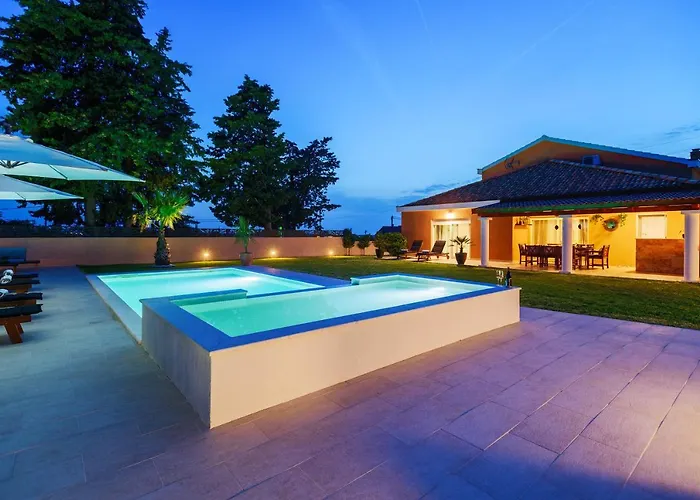 Green Residence Villa Zadar Вилла *