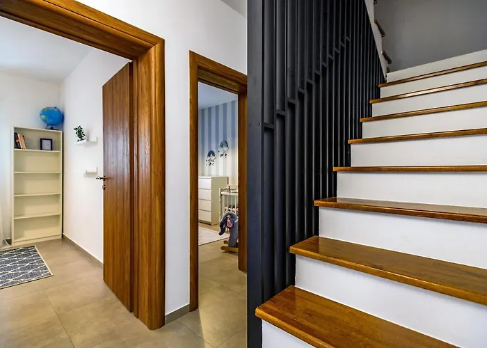 Green Residence Villa Zadar Вилла *