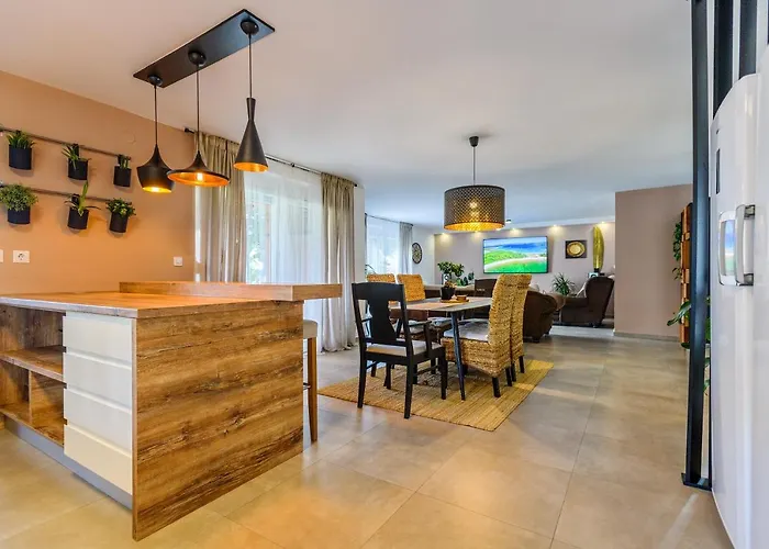 Green Residence Villa Zadar Вилла