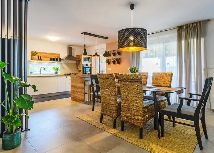 Green Residence Villa Zadar Вилла